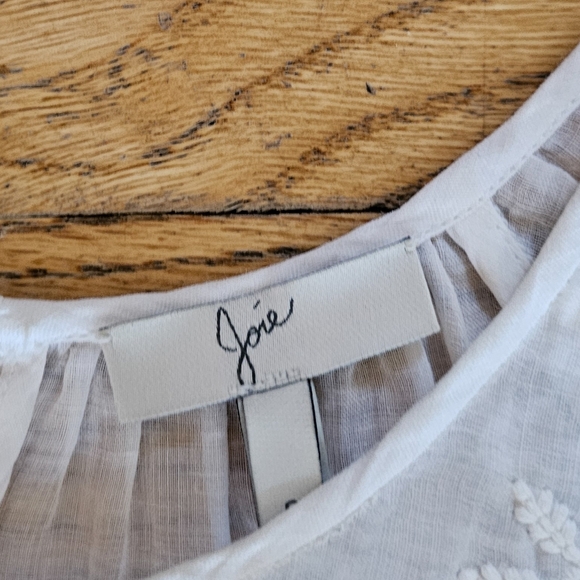 Joie Size S $150 100% Ramie Blouse Lace Details Pure White Excellent Condition - Picture 5 of 9